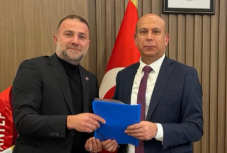 CHP’li Baştemur İslahiye’deki Dolmuş Yetersizliğini Meclis Gündemine Taşıdı