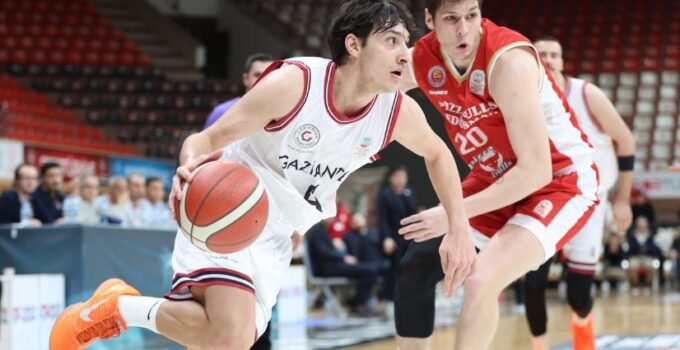 Gaziantep Basketbol Şampiyonluğa Yürüyor 70-57