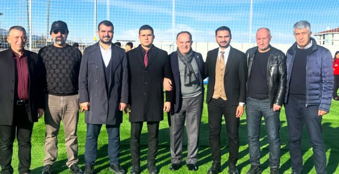 İslahiye’de Depremzede Gençlere FIFA Destekli Halı Saha
