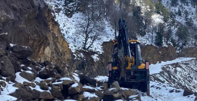 Haydar Özkan: “YRP Kendi İmkanlarıyla Yolları Açıyor”