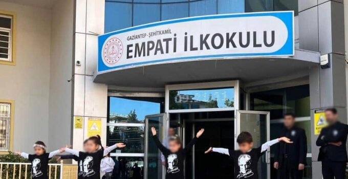 G.Antep’te Okul Müdürü ve Öğretmene Saldırı