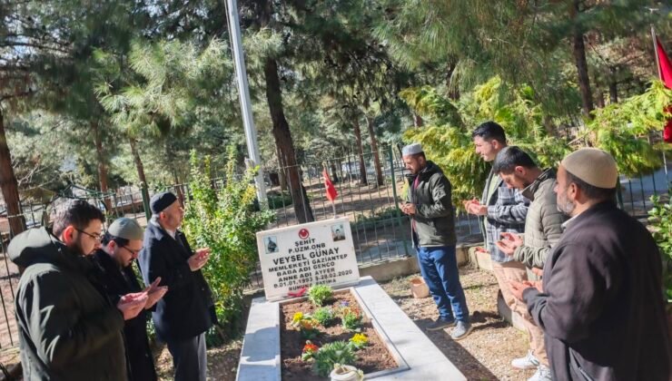 Şehit Piyade Onbaşı Veysel Günay Mezarı Başında Anıldı