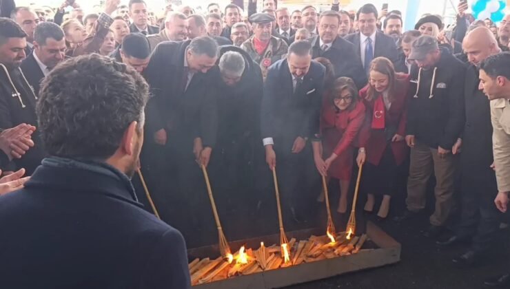 Gaziantep’te Nevruz Ateşi Yakıldı: Kardeşlik Vurgusu