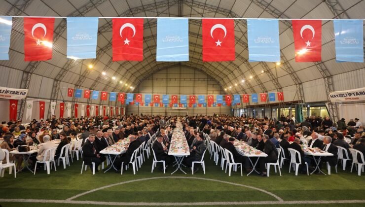 AKP ve MHP’yi Buluşturan İftara Büyük Katılım