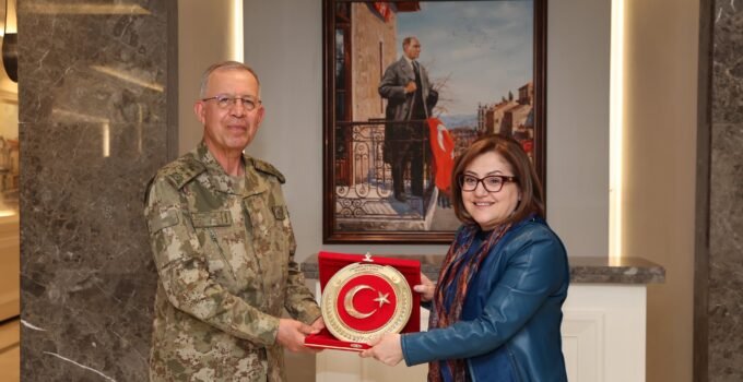 Fatma Şahin, Ordu Komutanlarını Ağırladı