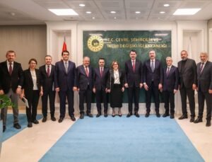 Bakan Kurum’a Gaziantep Heyetinden Ziyaret