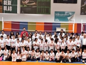 İslahiye’de Geleceğin Yıldızları Yetişiyor: Fabrika Voleybol Kapılarını Açıyor!